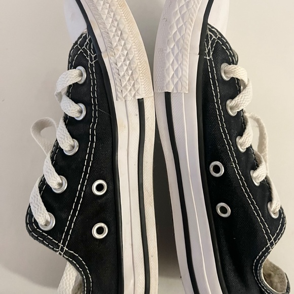 Converse low tops size 1 - Picture 3 of 14